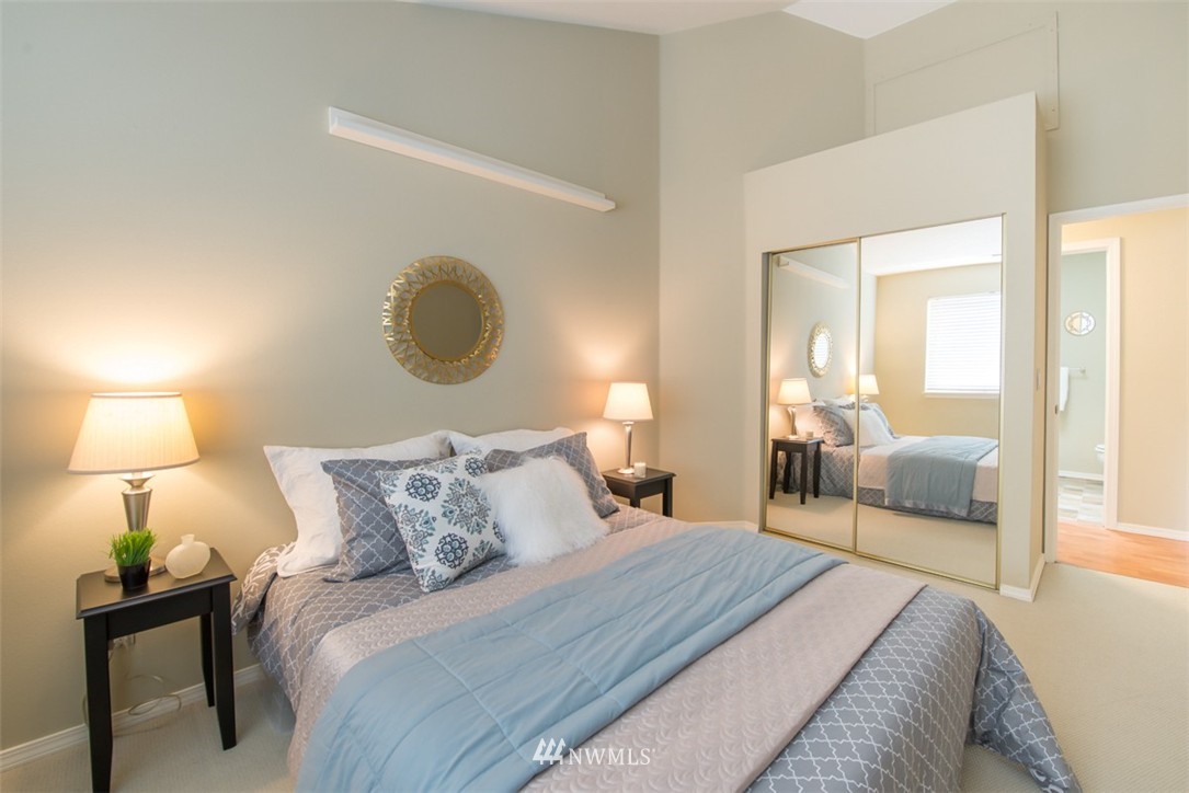 22715 4th Avenue West, Unit 105 Bothell, WA 98021 - Photo 11 of 23