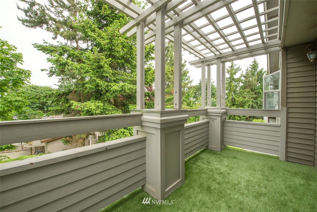 22715 4th Avenue West, Unit 105 Bothell, WA 98021 - Photo 20 of 23