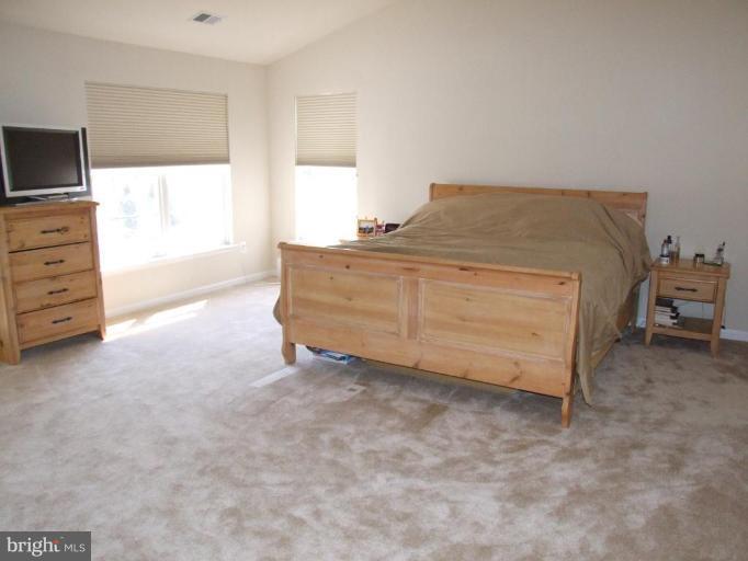 18505 Cornflower Road Boyds, MD 20841 - Photo 15 of 20 Master Bedroom