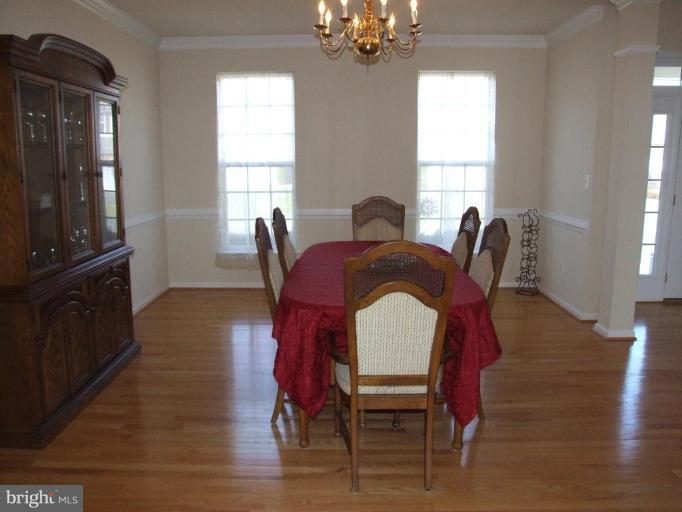 18505 Cornflower Road Boyds, MD 20841 - Photo 6 of 20 Dining Room