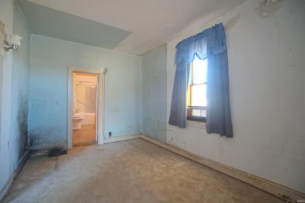 $315,000 | 867 West State Road 114, North Manchester, IN 46962