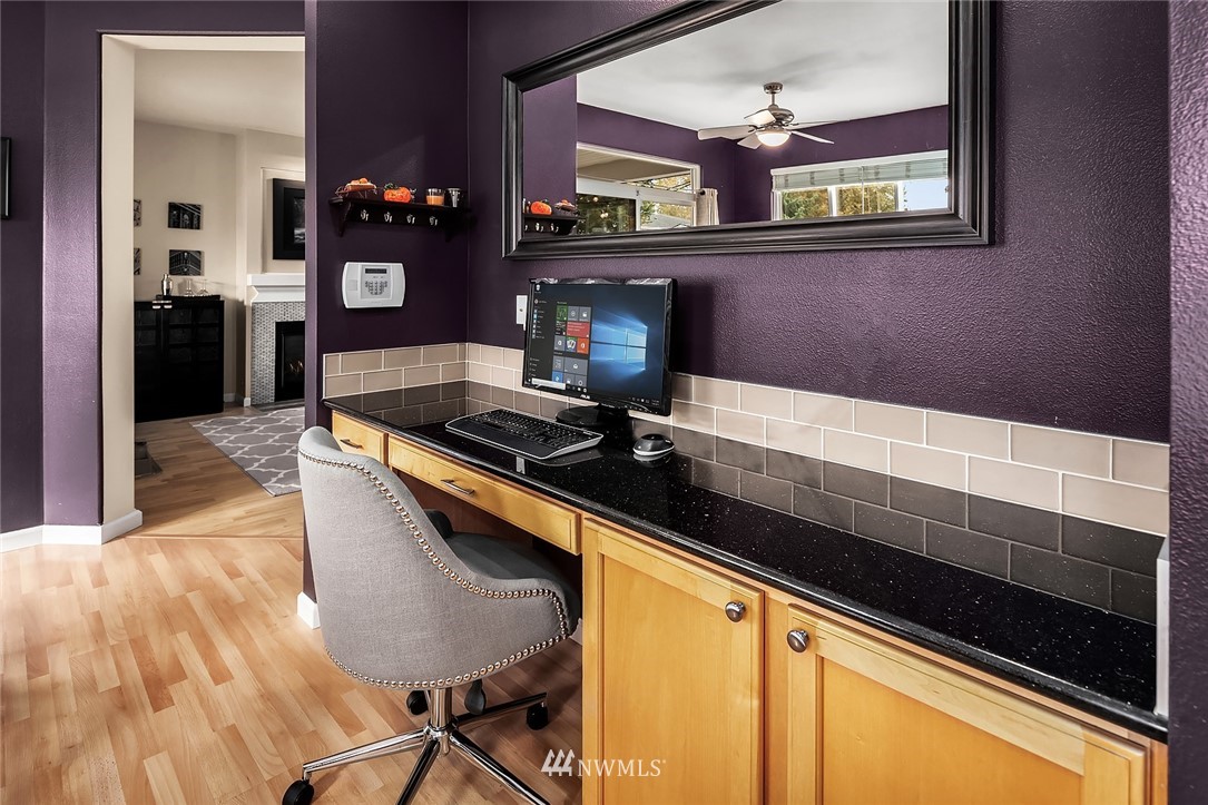 480 Field Place Northeast Renton, WA 98059 - Photo 11 of 25