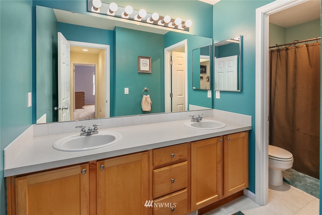 480 Field Place Northeast Renton, WA 98059 - Photo 14 of 25