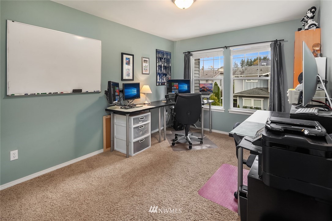 480 Field Place Northeast Renton, WA 98059 - Photo 17 of 25
