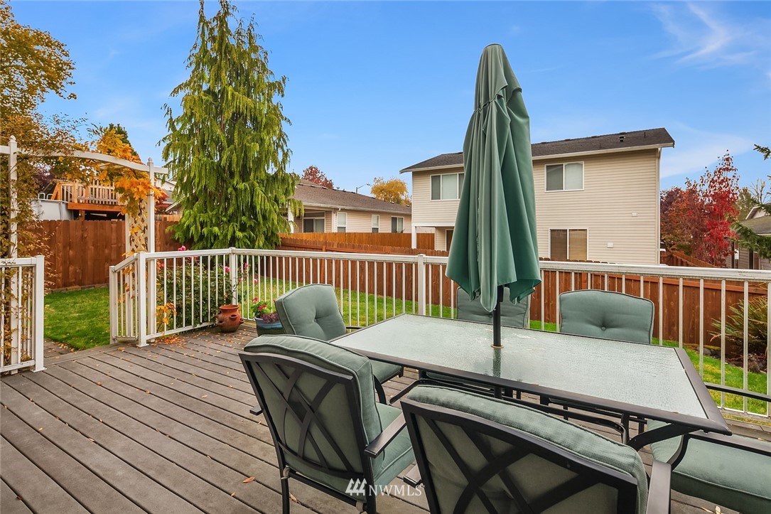 480 Field Place Northeast Renton, WA 98059 - Photo 22 of 25
