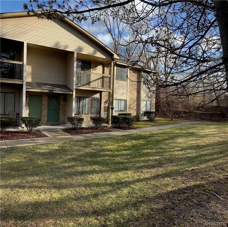 24066 Middlebelt Road, Unit 40 Farmington Hills, MI 48336 - Photo 1 of 17
