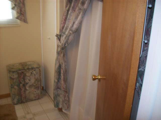 7461 East Potter Road Davison, MI 48423 - Photo 12 of 12 20457323-11.JPG