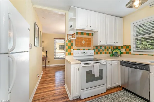 $245,900 | 944 Chatfield Drive, Jamestown, NC 27282