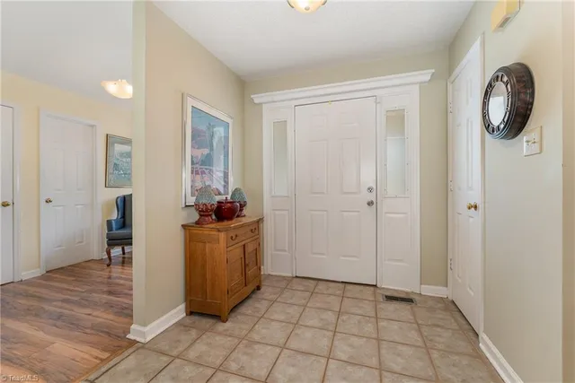 $245,900 | 944 Chatfield Drive, Jamestown, NC 27282