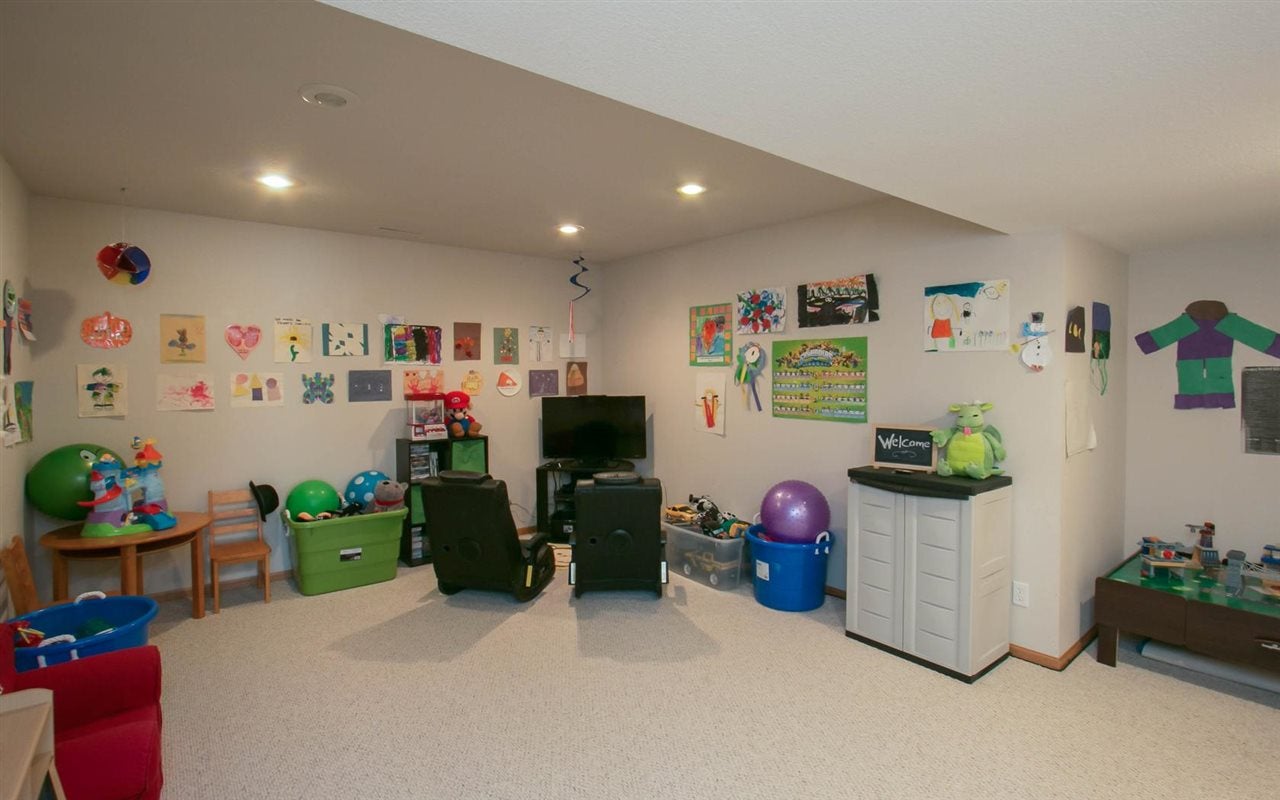 2802 Long Bluff Road Northeast Cedar Rapids, IA 52402 - Photo 23 of 25 Gallery Image 23