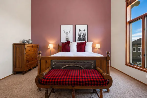 $2,250,000 | 756 Fairway Circle, Unit 756, Mammoth Lakes, CA 93546