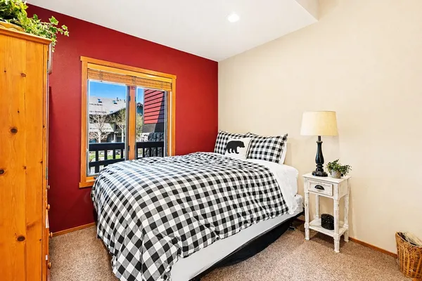 $2,250,000 | 756 Fairway Circle, Unit 756, Mammoth Lakes, CA 93546