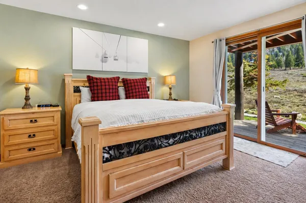 $2,250,000 | 756 Fairway Circle, Unit 756, Mammoth Lakes, CA 93546