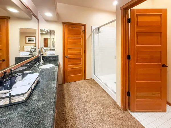 $2,250,000 | 756 Fairway Circle, Unit 756, Mammoth Lakes, CA 93546