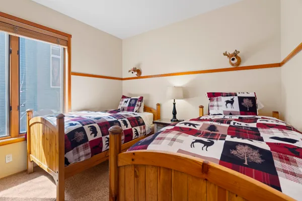 $2,250,000 | 756 Fairway Circle, Unit 756, Mammoth Lakes, CA 93546