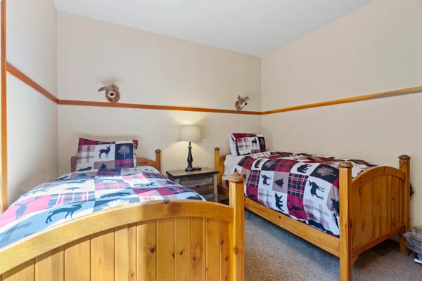 $2,250,000 | 756 Fairway Circle, Unit 756, Mammoth Lakes, CA 93546