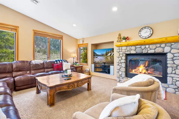 $2,250,000 | 756 Fairway Circle, Unit 756, Mammoth Lakes, CA 93546