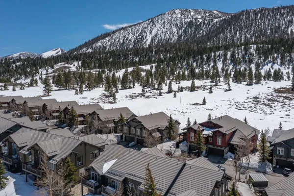 $2,250,000 | 756 Fairway Circle, Unit 756, Mammoth Lakes, CA 93546