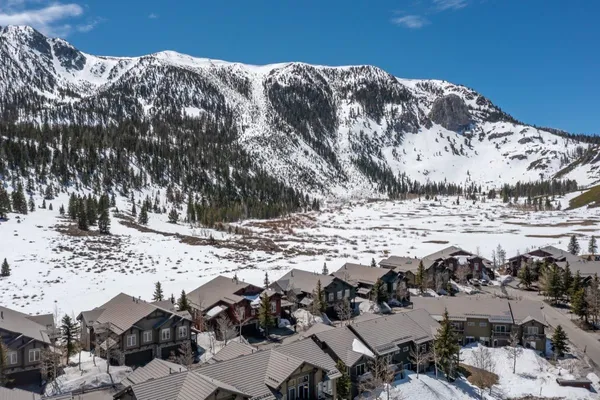 $2,250,000 | 756 Fairway Circle, Unit 756, Mammoth Lakes, CA 93546