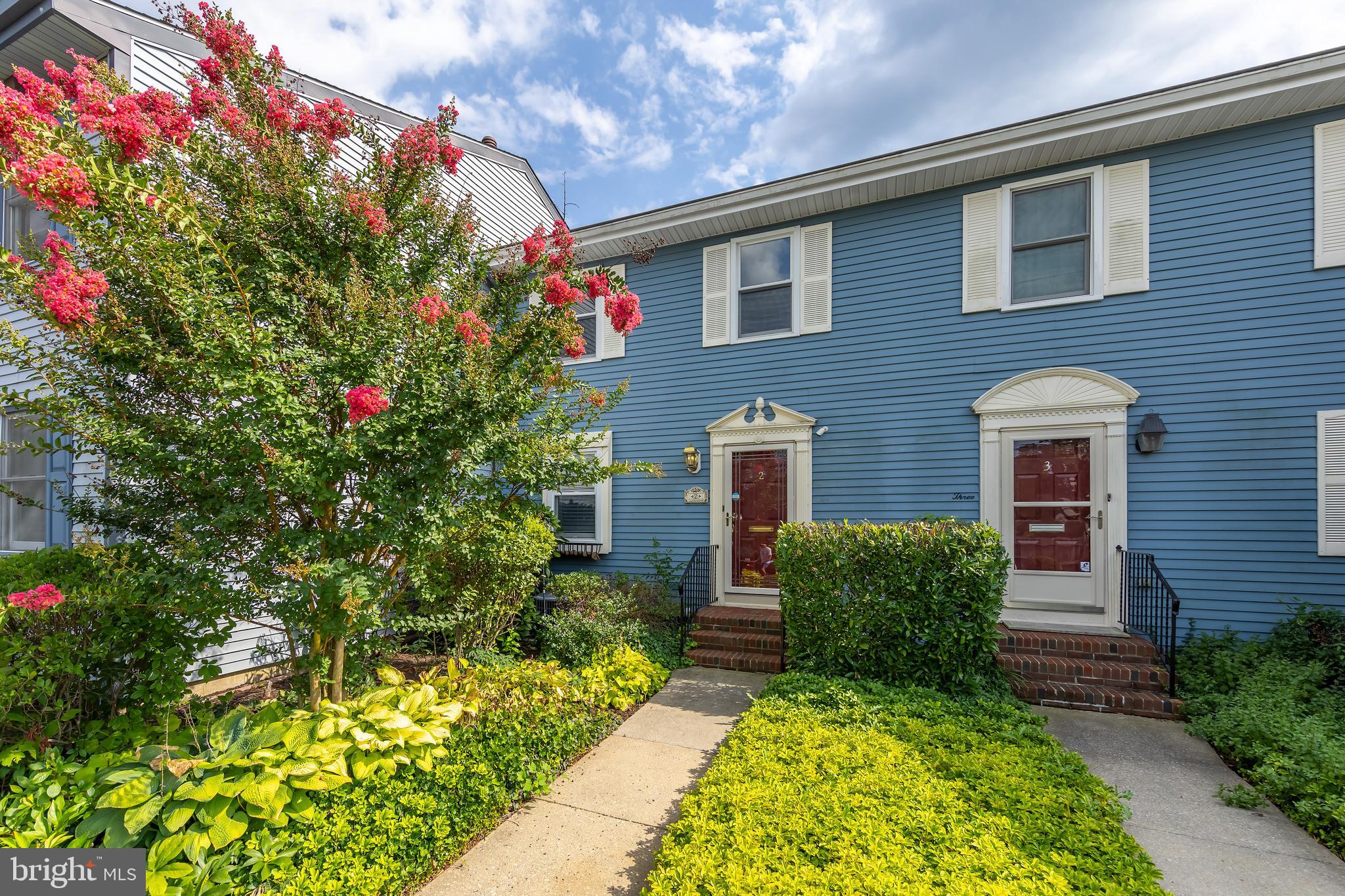 635 East Main St Unit 2