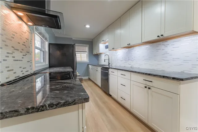 $259,900 | 407 Van Roen Road, Utica, NY 13502