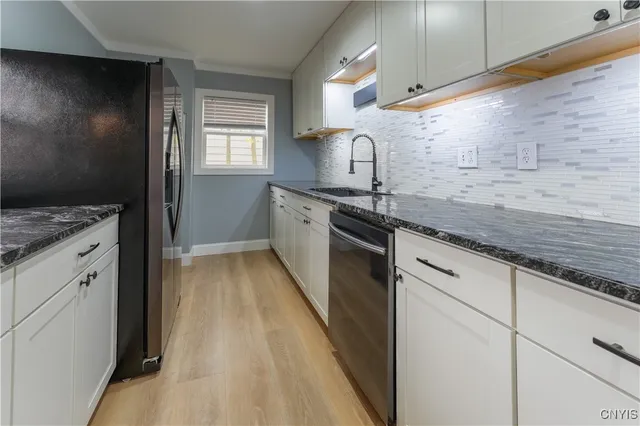 $259,900 | 407 Van Roen Road, Utica, NY 13502