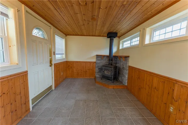 $259,900 | 407 Van Roen Road, Utica, NY 13502