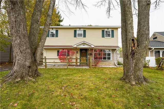 $259,900 | 407 Van Roen Road, Utica, NY 13502