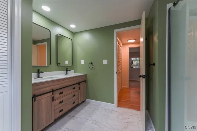 $259,900 | 407 Van Roen Road, Utica, NY 13502