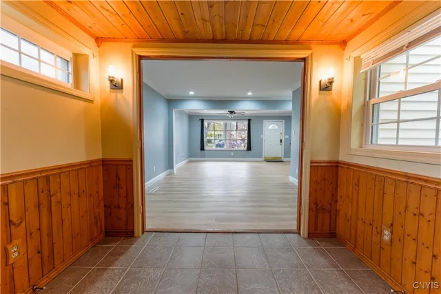 $259,900 | 407 Van Roen Road, Utica, NY 13502