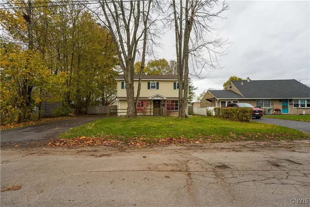 $259,900 | 407 Van Roen Road, Utica, NY 13502