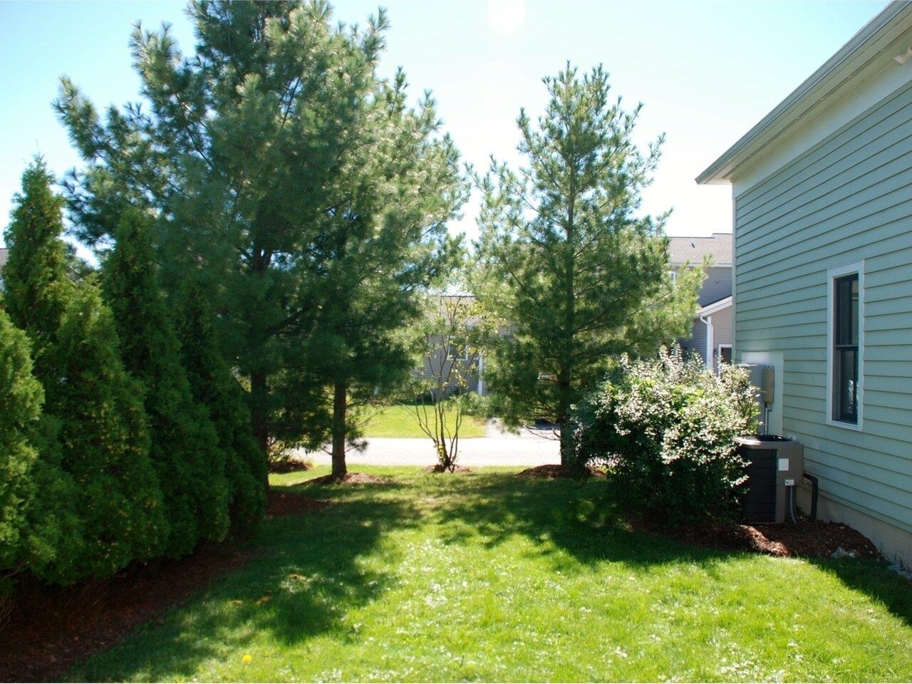 140 Allen Road East South Burlington, VT 05403 - Photo 15 of 40 Gallery Image 15