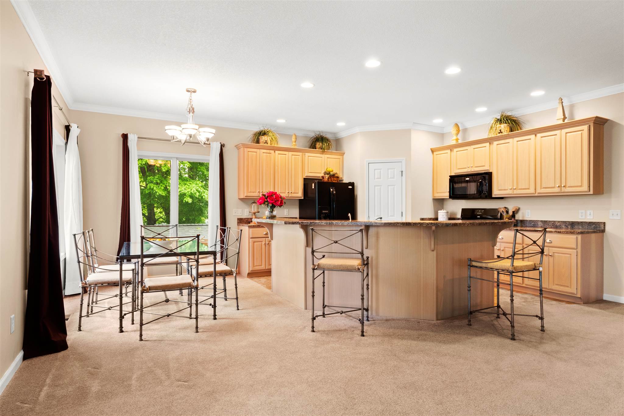 11468 North Ogden Point Road Syracuse, IN 46567 - Photo 15 of 34 Gallery Image 15