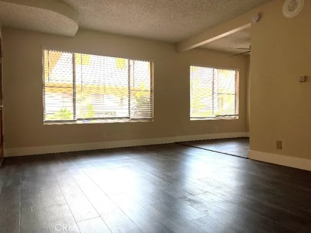 $2,595 | 2115 Placentia Avenue, Unit 1, Costa Mesa, CA 92627