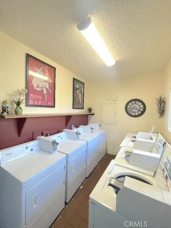 $2,695 | 2115 Placentia Avenue, Unit 1, Costa Mesa, CA 92627