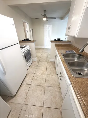 $2,695 | 2115 Placentia Avenue, Unit 1, Costa Mesa, CA 92627