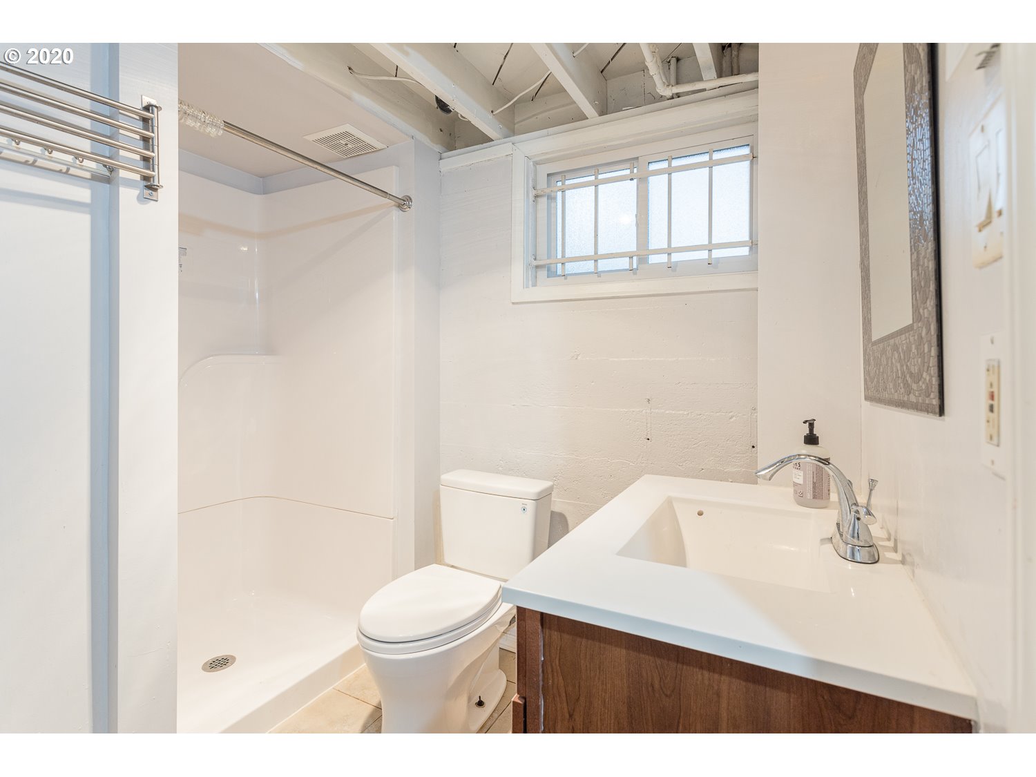 1455 Southwest Taylors Ferry Road Portland, OR 97219 - Photo 16 of 31 Gallery Image 16