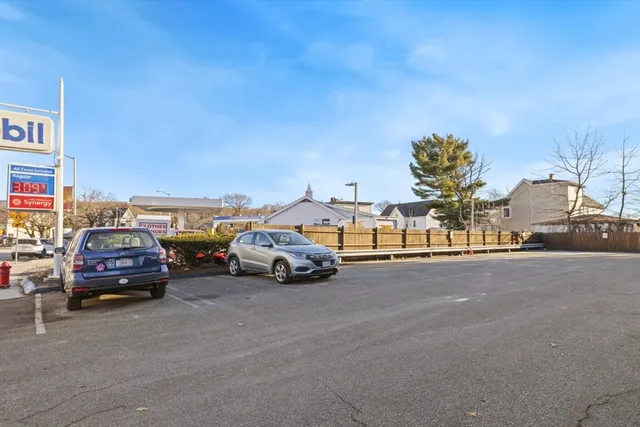 $2,600 | 36 Essex Street, Unit 5, Saugus, MA 01906