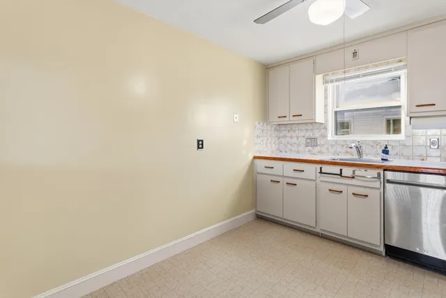 $2,600 | 36 Essex Street, Unit 5, Saugus, MA 01906