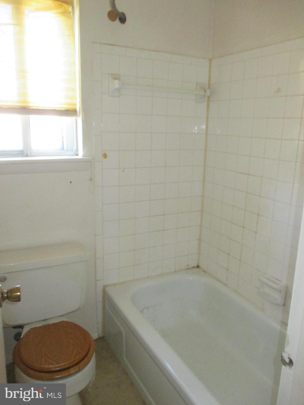 323 Redbud Road Edgewood, MD 21040 - Photo 22 of 29 Dual Access Bath