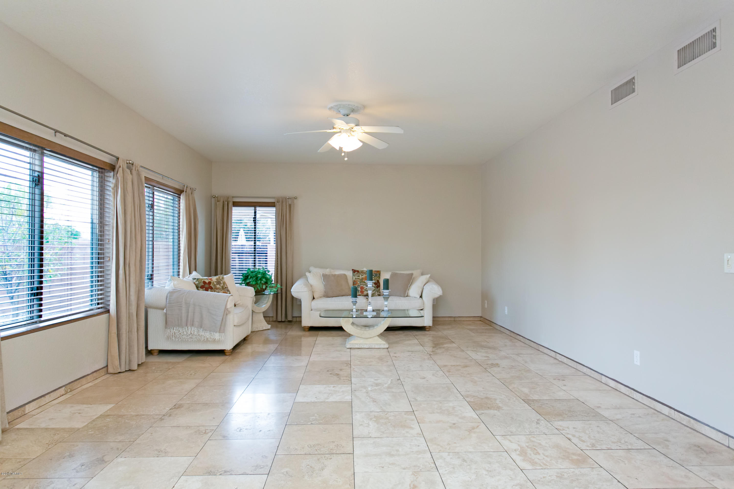 621 West Paseo Rio Grande Tucson, AZ 85737 - Photo 9 of 35