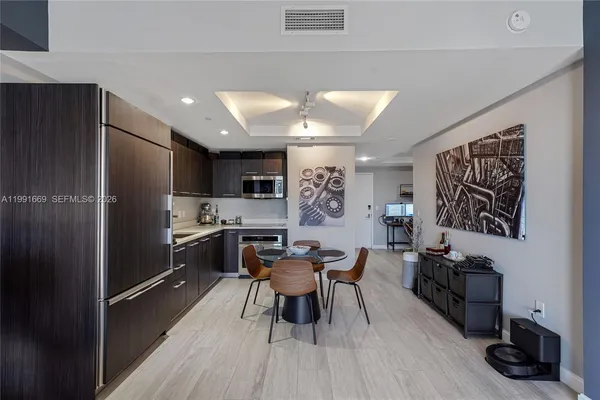 $4,400 | 45 Southwest 9th Street, Unit 3405, Miami, FL 33130