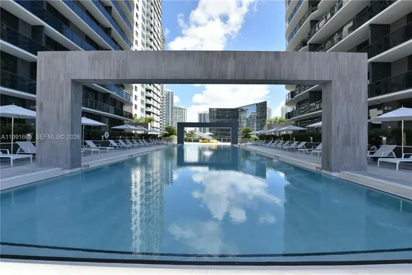 $4,400 | 45 Southwest 9th Street, Unit 3405, Miami, FL 33130
