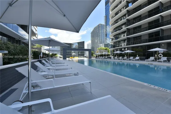 $4,400 | 45 Southwest 9th Street, Unit 3405, Miami, FL 33130