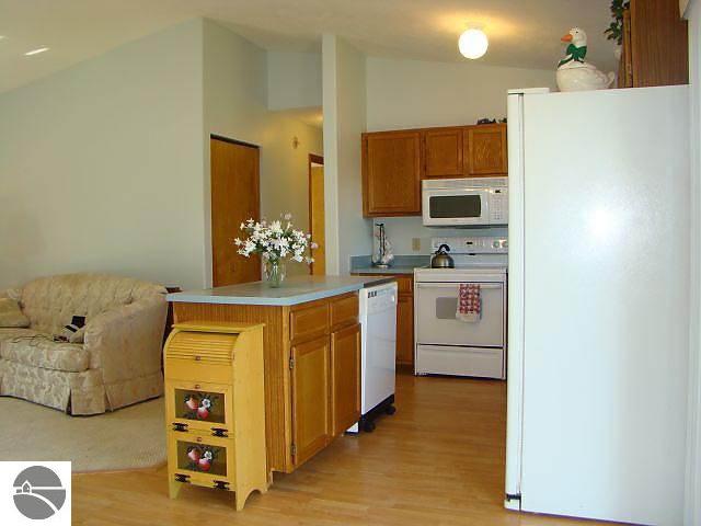 2543 North Lamb Road Interlochen, MI 49643 - Photo 7 of 15 1708796-6.JPG
