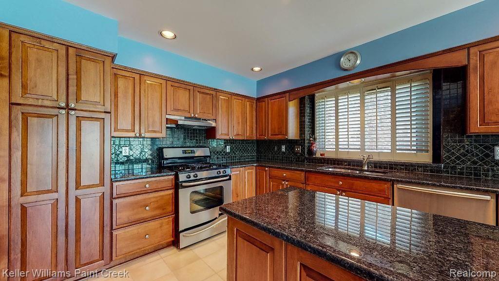 3231 Primrose Drive Rochester Hills, MI 48307 - Photo 12 of 42