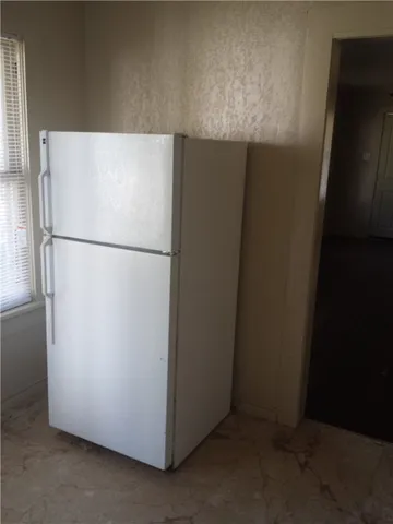 $795 | 219 Tutt Avenue, Taft, TX 78390