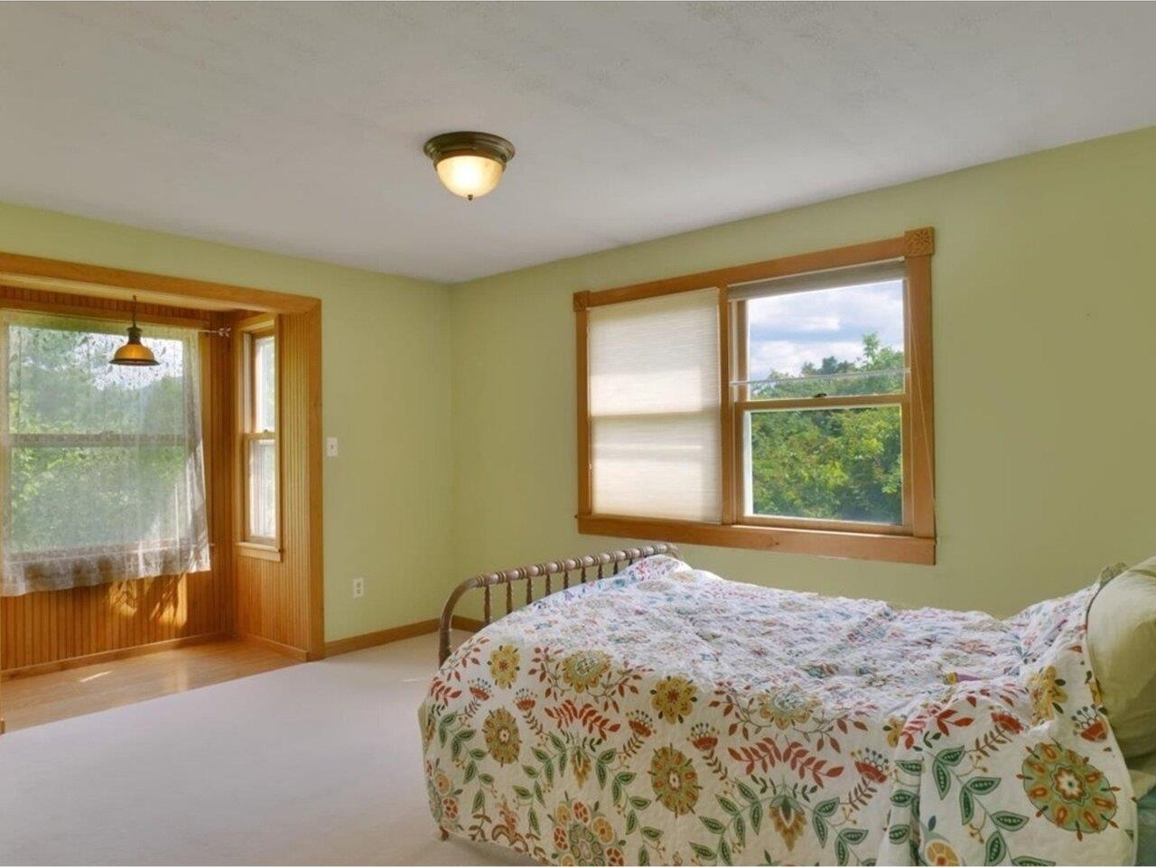 59 River Road Bristol, VT 05443 - Photo 11 of 40