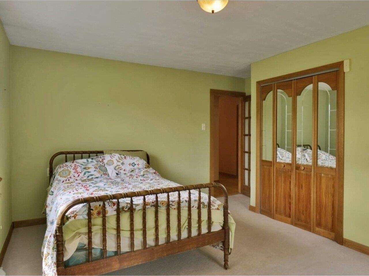 59 River Road Bristol, VT 05443 - Photo 12 of 40