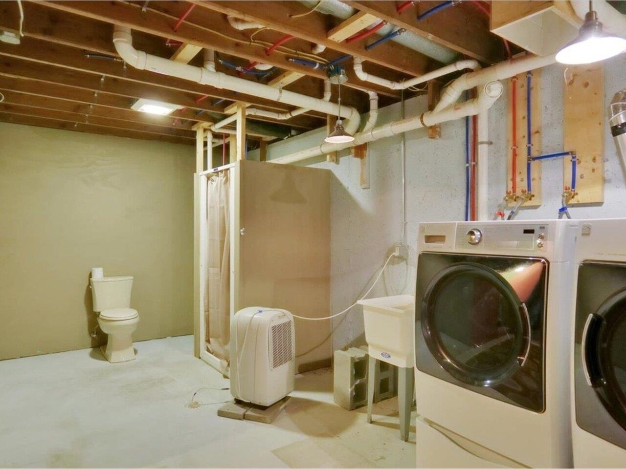 59 River Road Bristol, VT 05443 - Photo 19 of 40